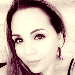 Meet your Posher, Crystal